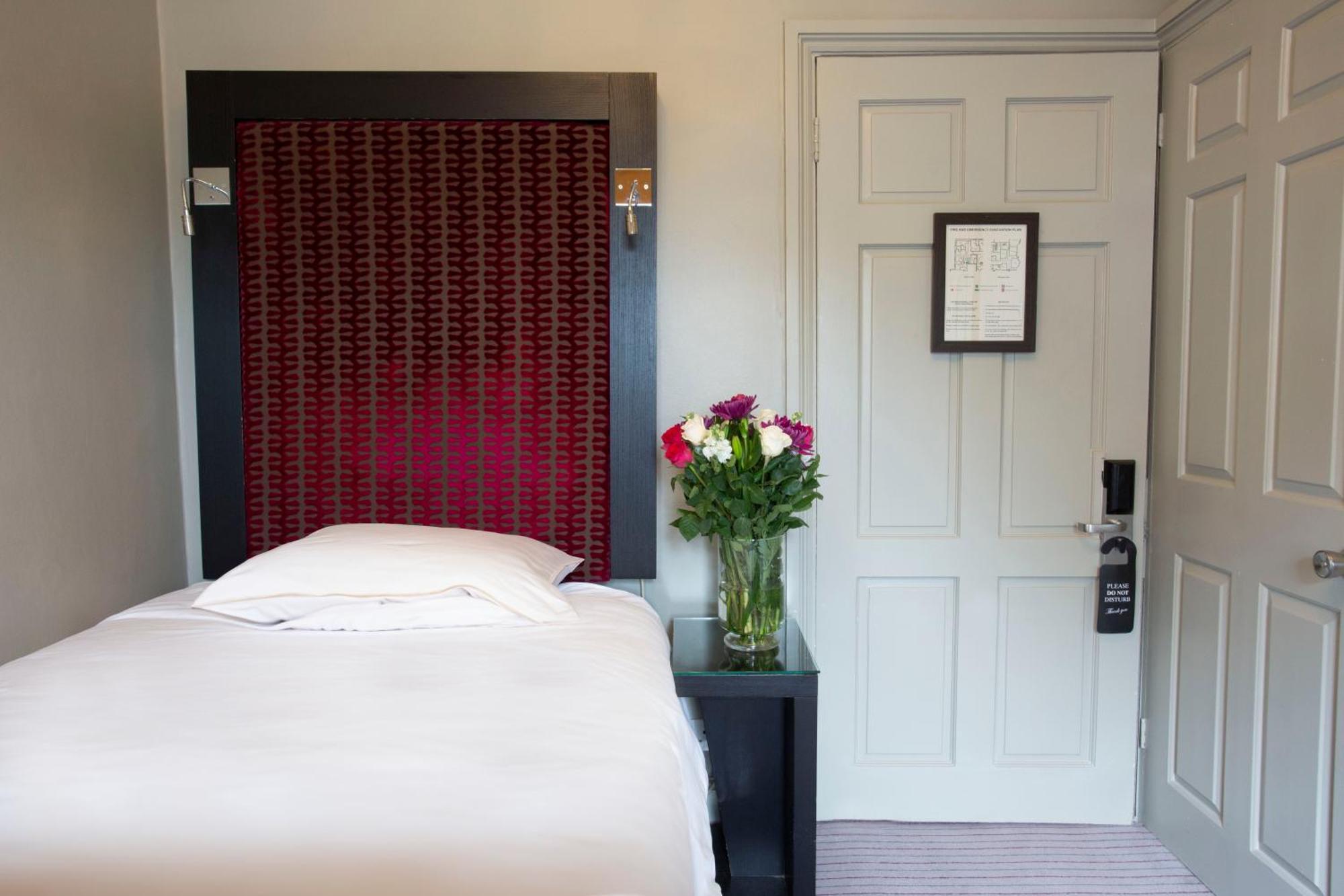 Hotel Highfield Park Hook  Zewnętrze zdjęcie