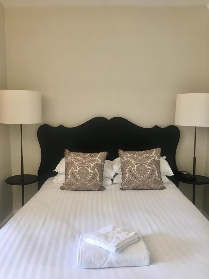 Hotel Highfield Park Hook  Zewnętrze zdjęcie
