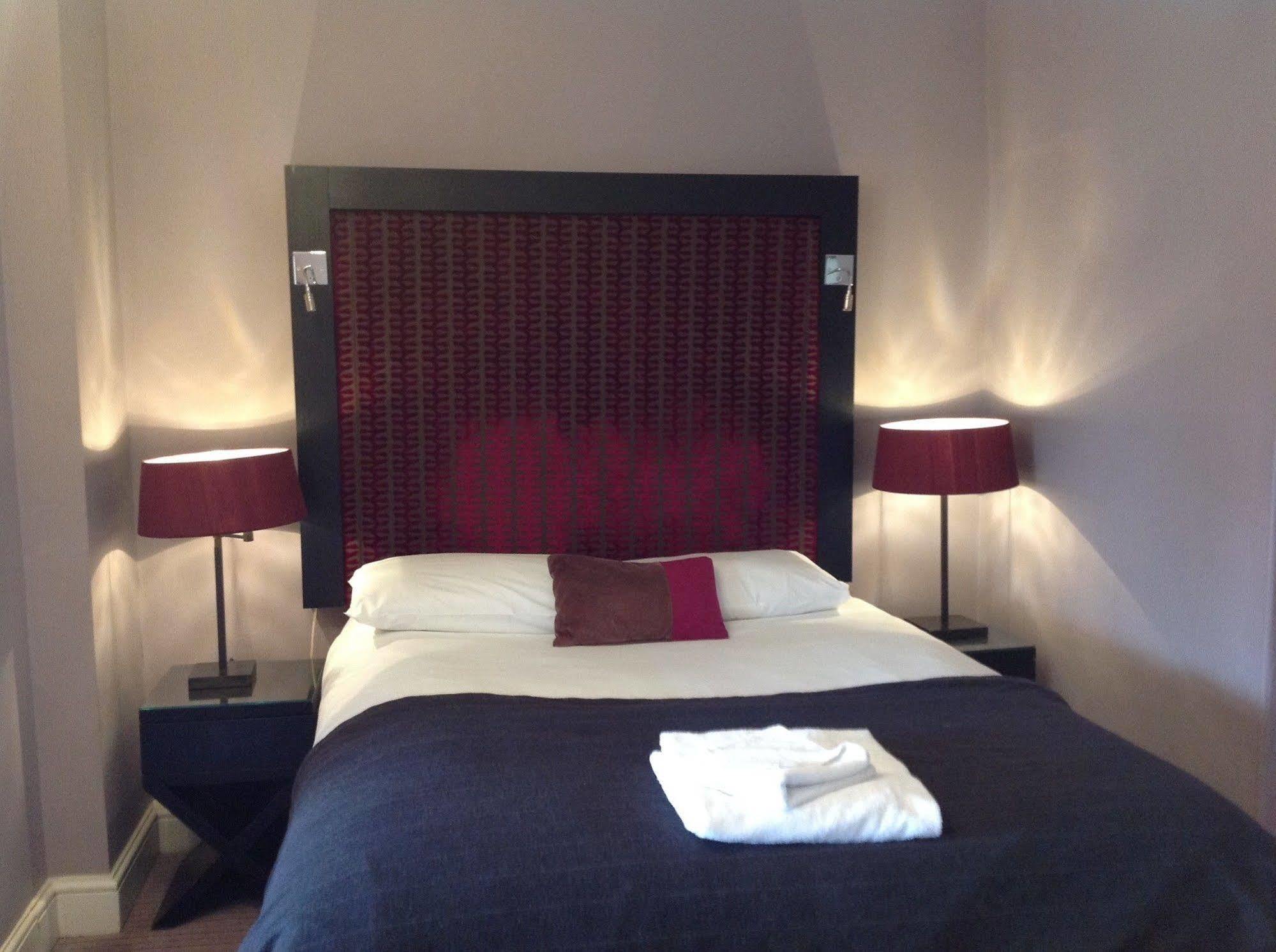 Hotel Highfield Park Hook  Zewnętrze zdjęcie