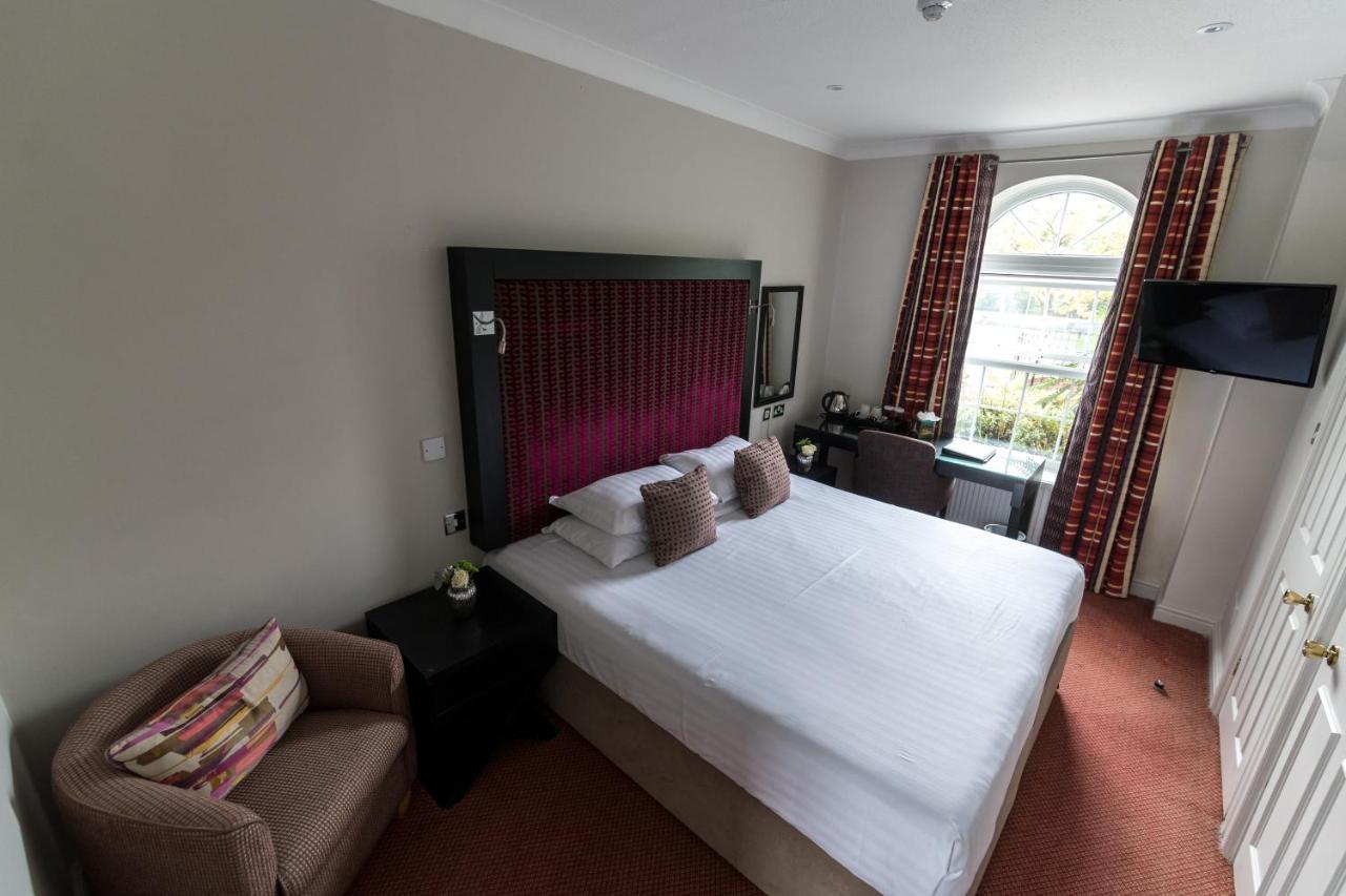 Hotel Highfield Park Hook  Zewnętrze zdjęcie