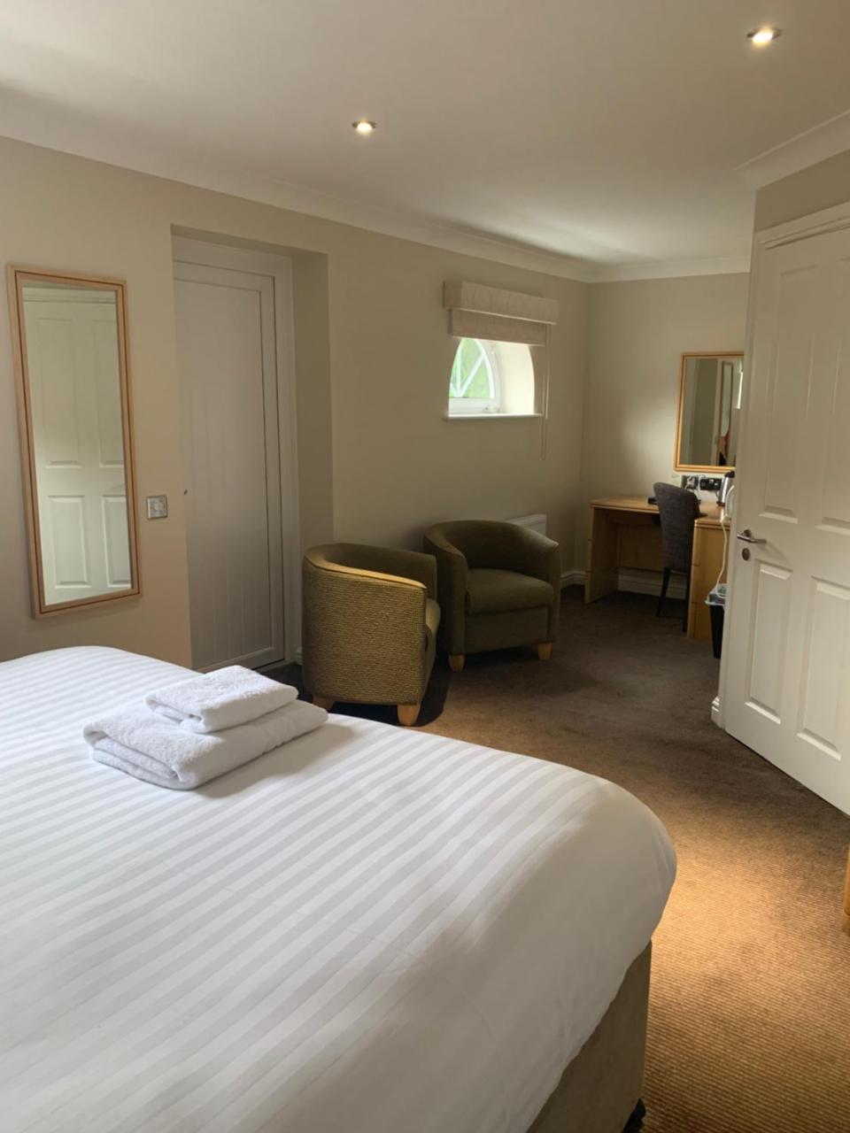 Hotel Highfield Park Hook  Zewnętrze zdjęcie