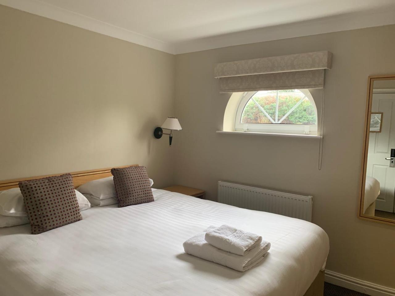 Hotel Highfield Park Hook  Zewnętrze zdjęcie